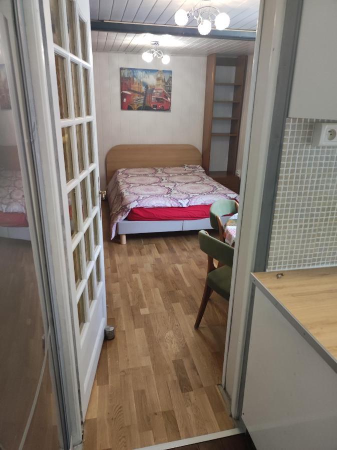 Studio Independant Dans Un Maison Apartman Saint-Denis  Kültér fotó